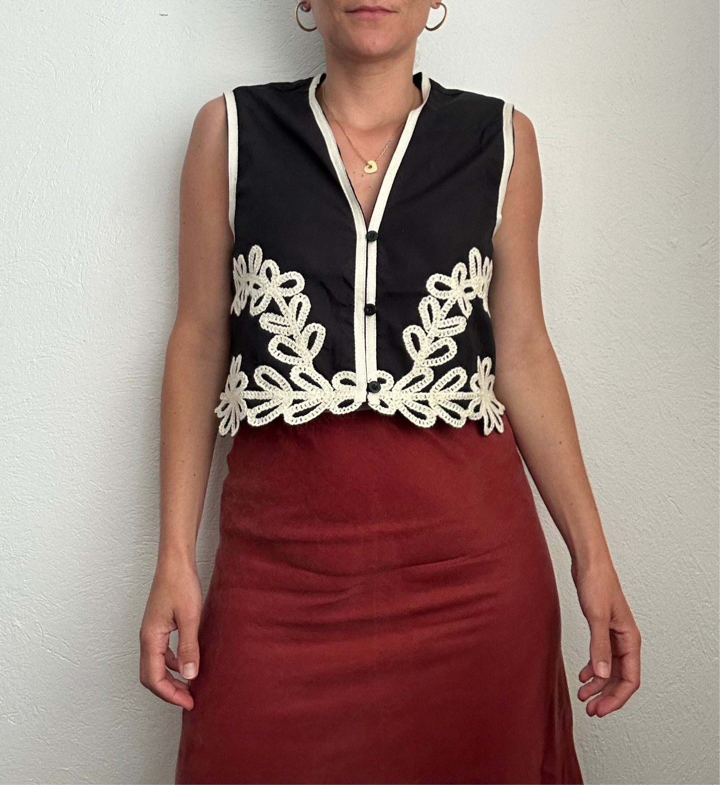 Conjunto bordado (se vende por separado)