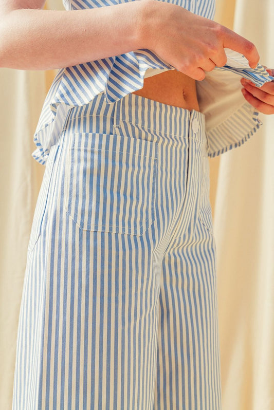 Pantalón a rayas azules