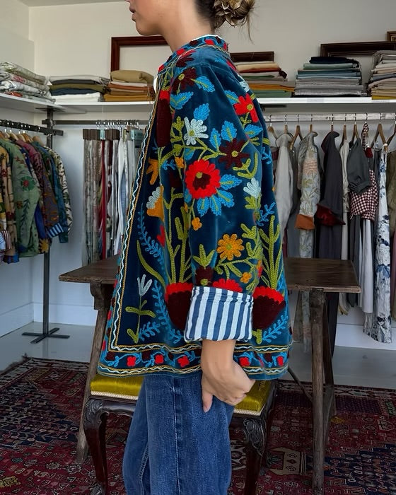 Saco terciopelo bordado azul