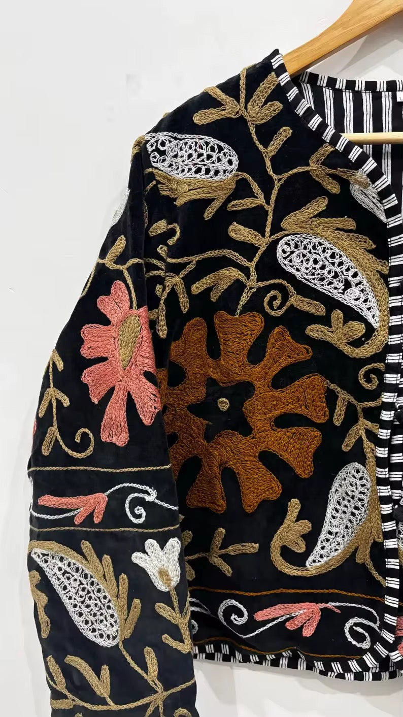 Saco algodón bordado negro