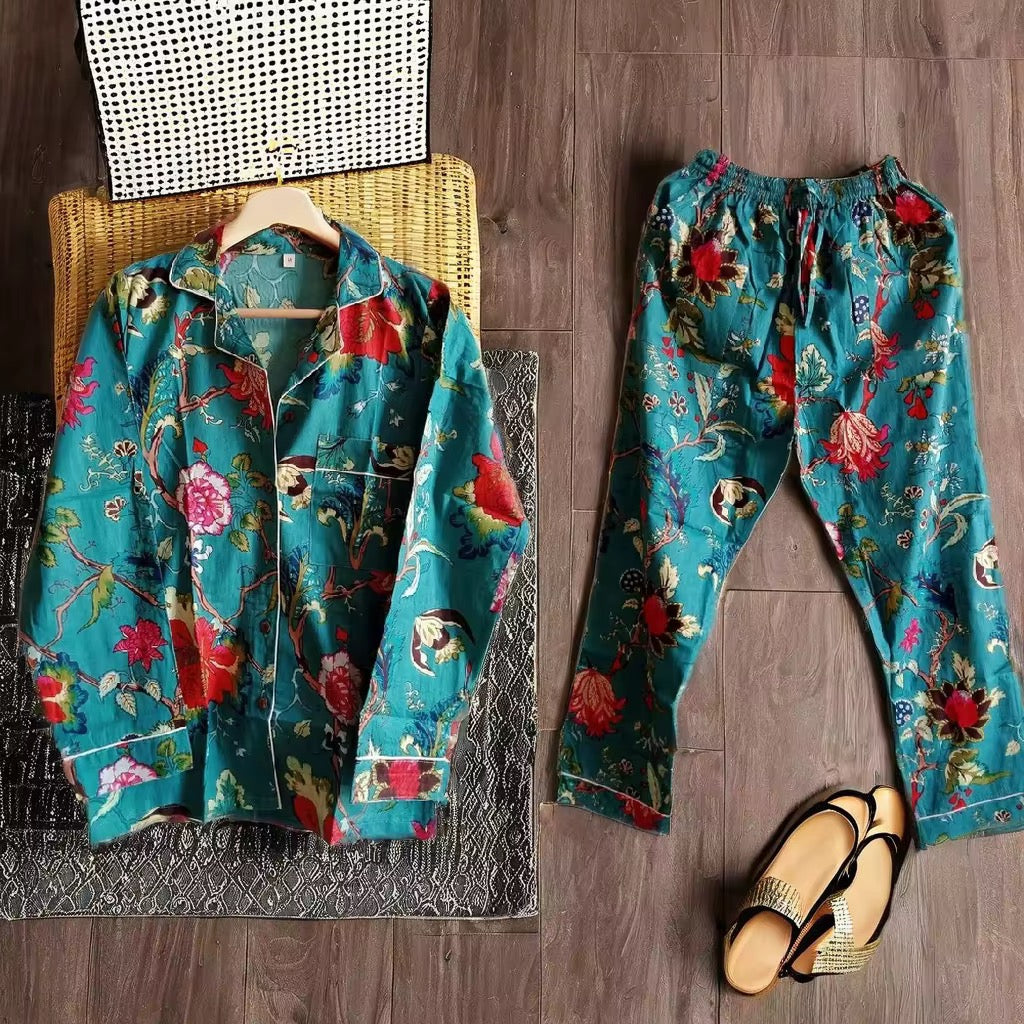 Pijama tigres y flores verde