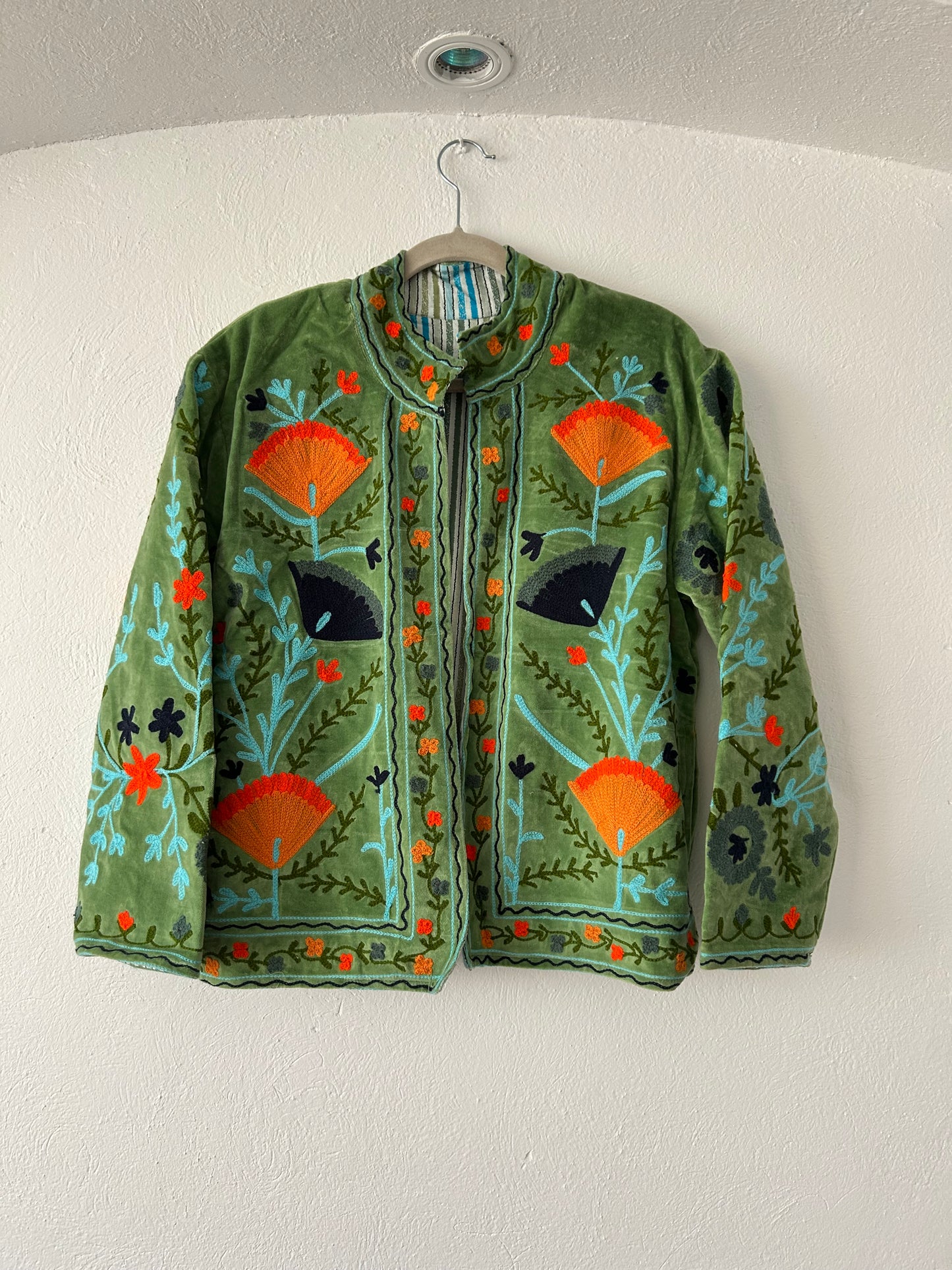 Saco algodón bordado verde