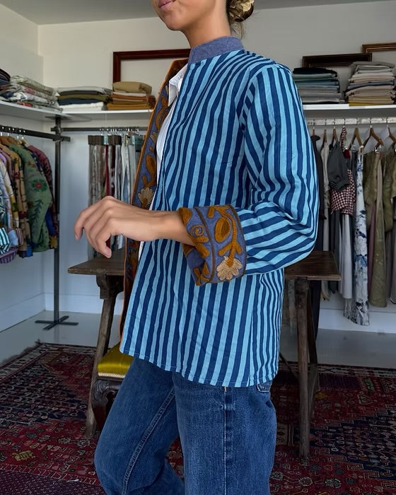 Saco algodón bordado azul