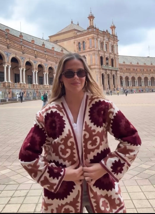 Saco bordado blanco&vino