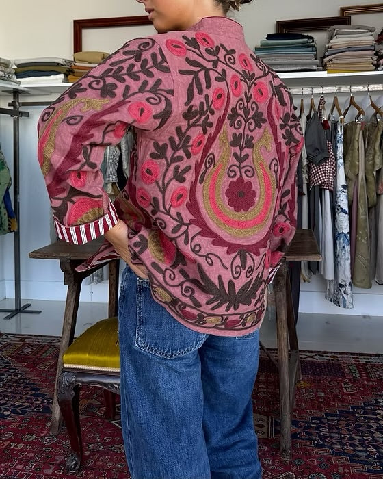 Saco algodón bordado rosa