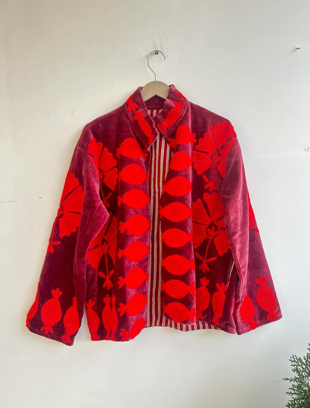 Saco India bordado rojo