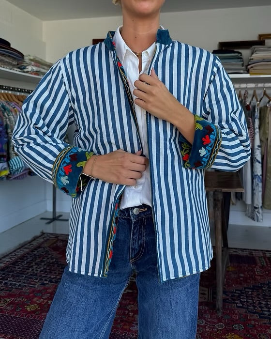 Saco terciopelo bordado azul