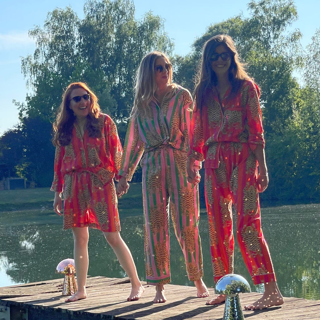 Pijama tigre fucsia