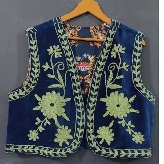 Chaleco terciopelo con bordados azul