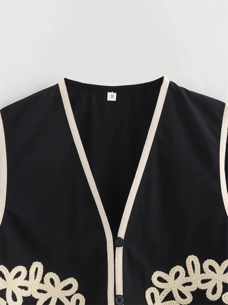 Conjunto bordado (se vende por separado)